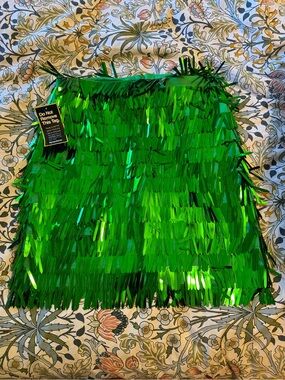 Tipsy Elves Green Tinsel Skirt – Medium – NWT